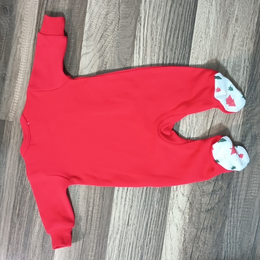 NWOT Itty Bitty Baby. Baby "My First Christmas" Outfit W/Hat Size:3-5lb Priterm - Picture 9 of 9